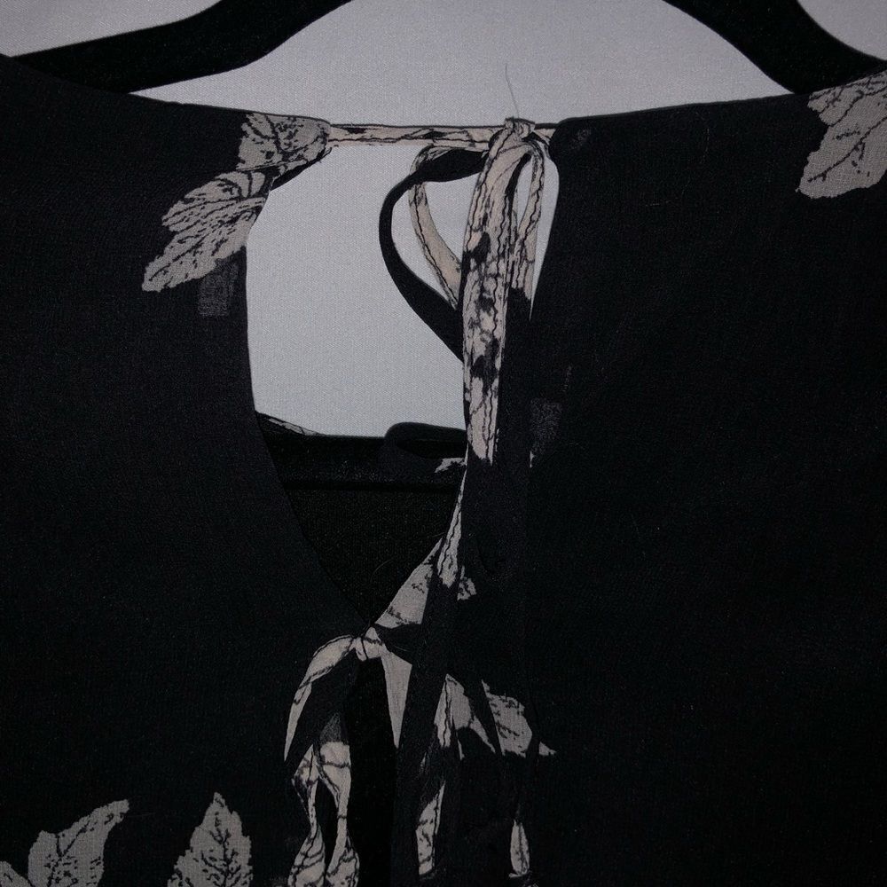 Black Floral Print Long Sleeve Dress - Picture 7 of 11